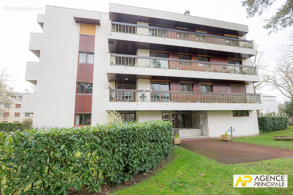 Appartement à MAISONS-LAFFITTE