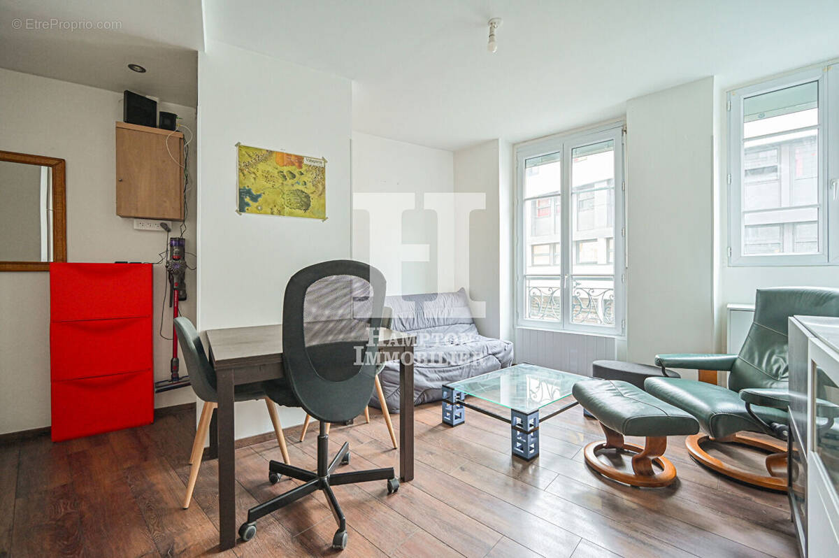 Appartement à PARIS-10E