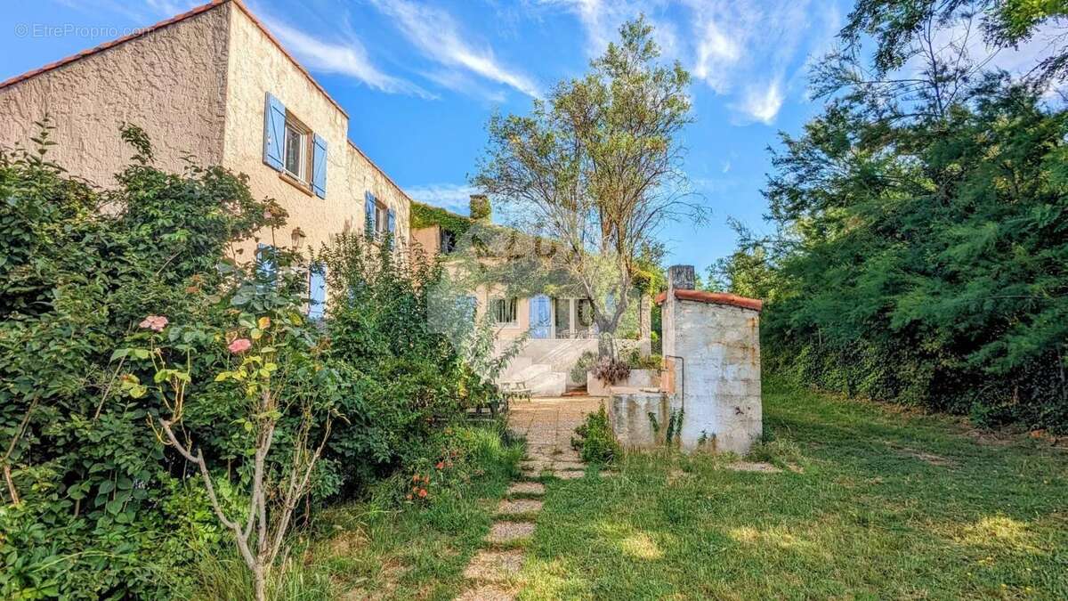 Maison à LA BOUILLADISSE