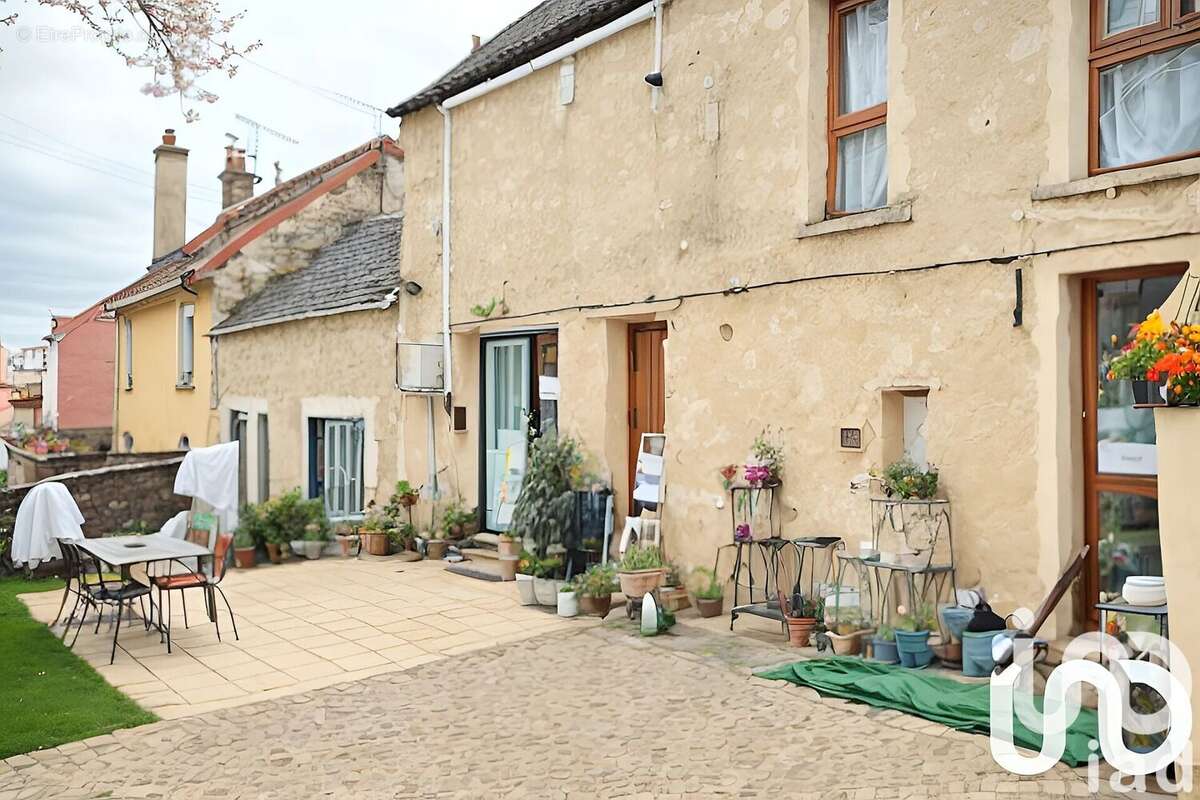 Photo 8 - Maison à VERT-LE-PETIT