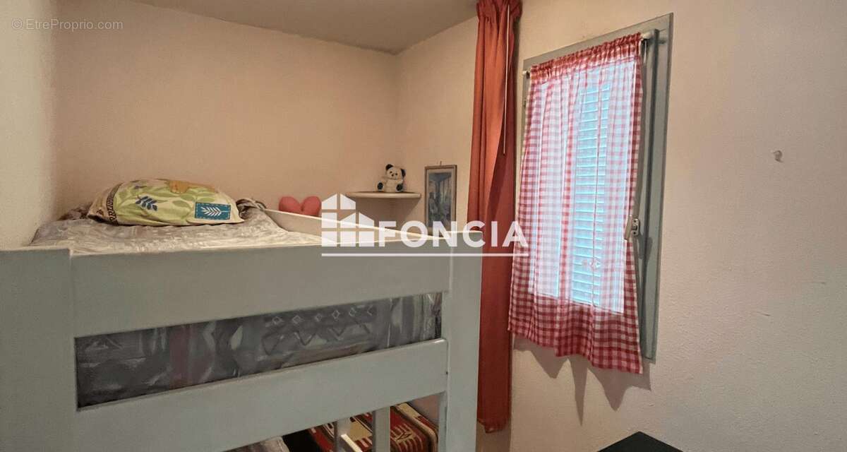 Appartement à LA LONDE-LES-MAURES