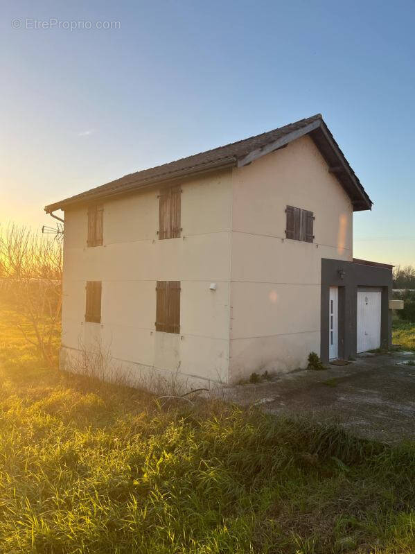 Maison à CLERMONT-DESSOUS