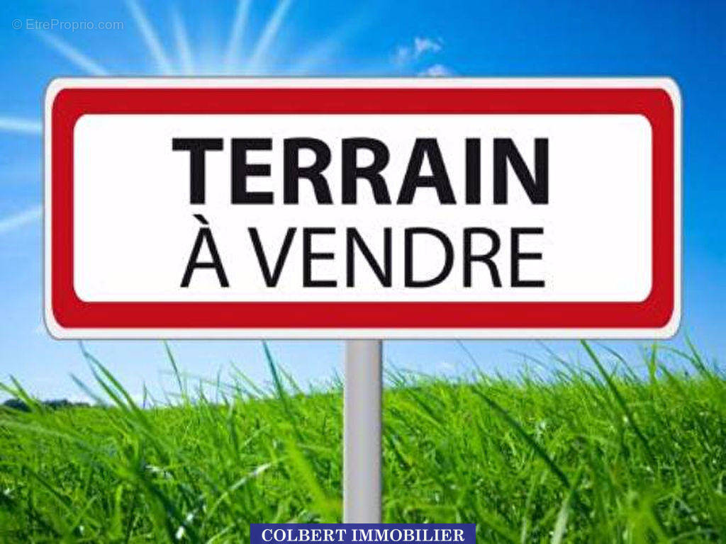 Terrain à TOUCY