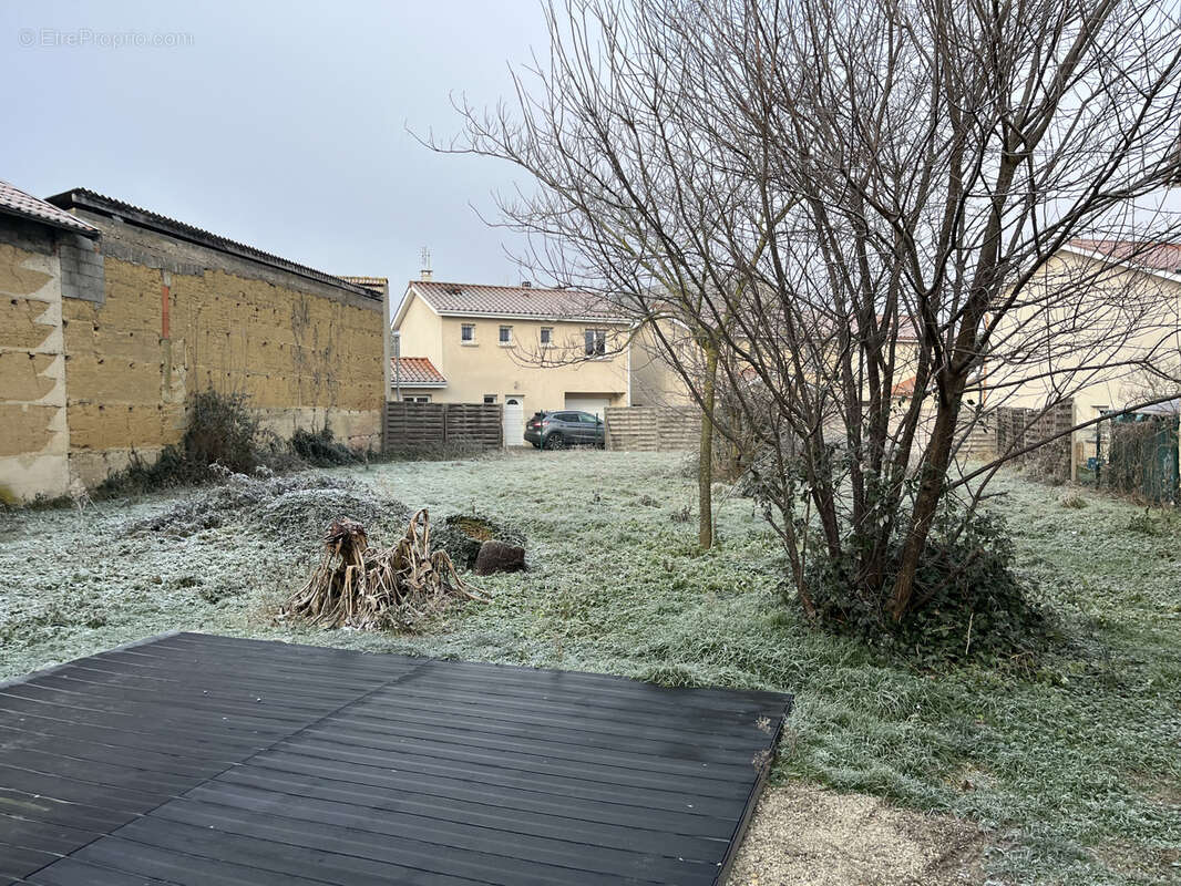 Appartement à SAINT-ANDRE-DE-CORCY