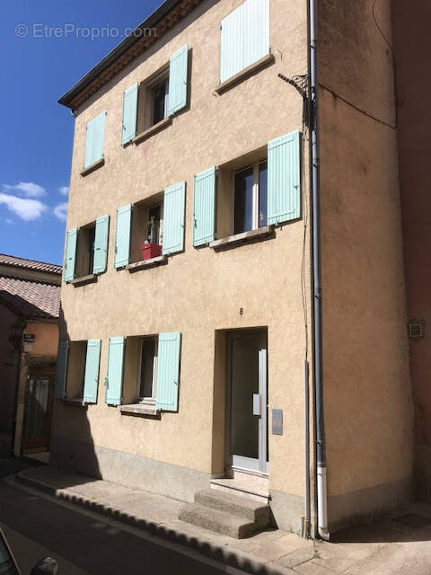 Appartement à VALREAS