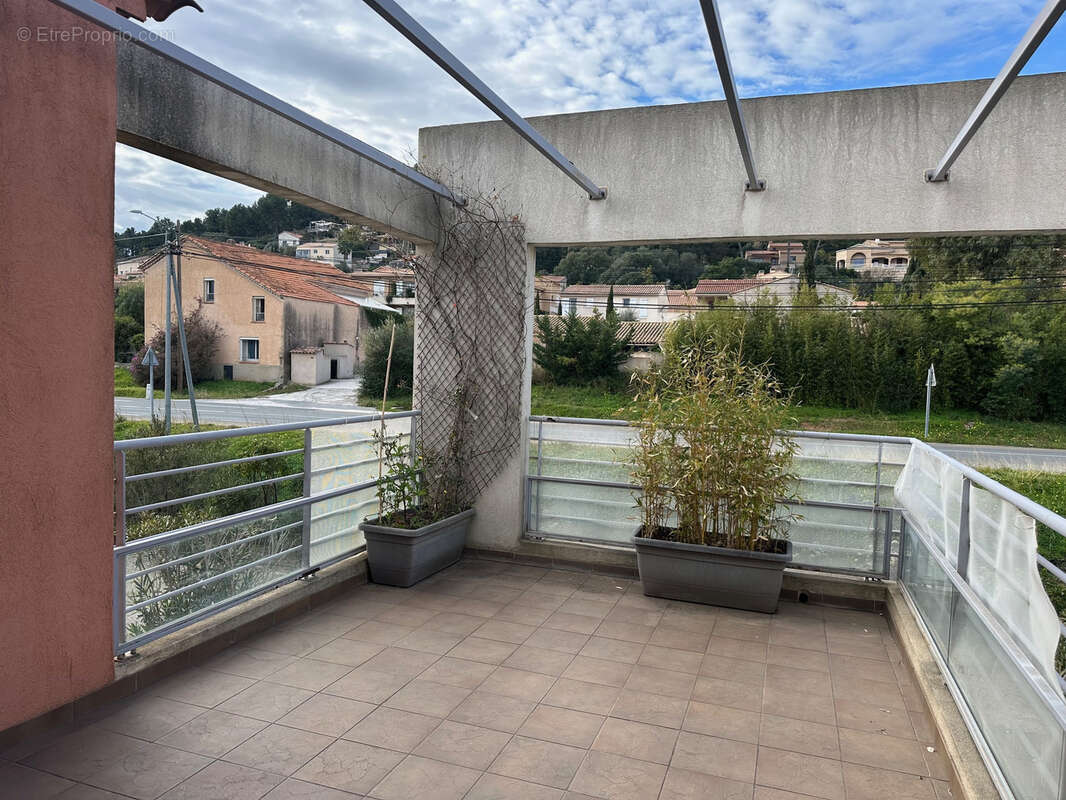 Appartement à HYERES