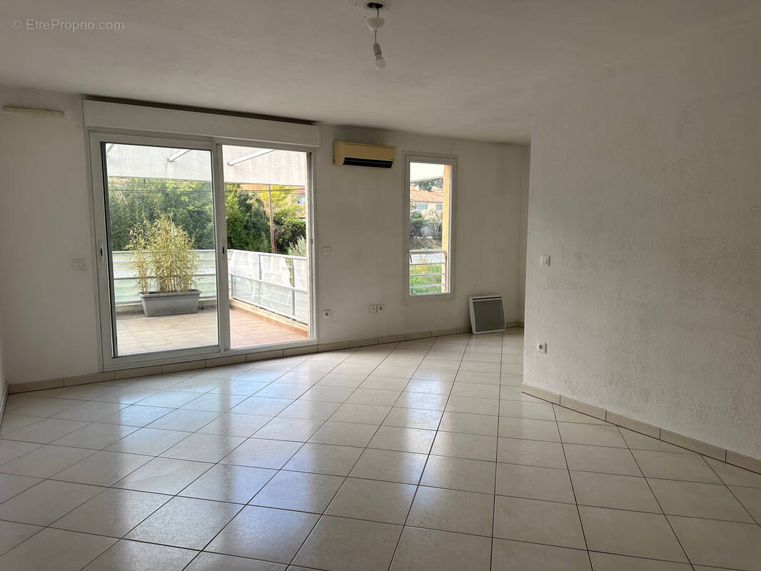 Appartement à HYERES