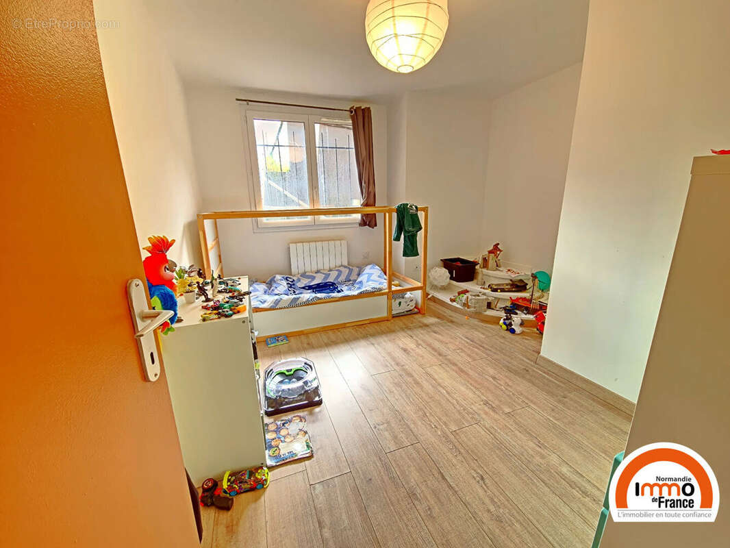 Appartement à DEVILLE-LES-ROUEN