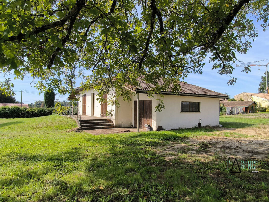 Maison à SAINT-GERMAIN-DU-PUCH