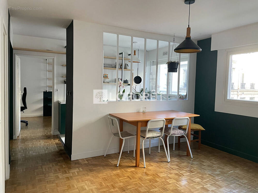 Appartement à PARIS-11E