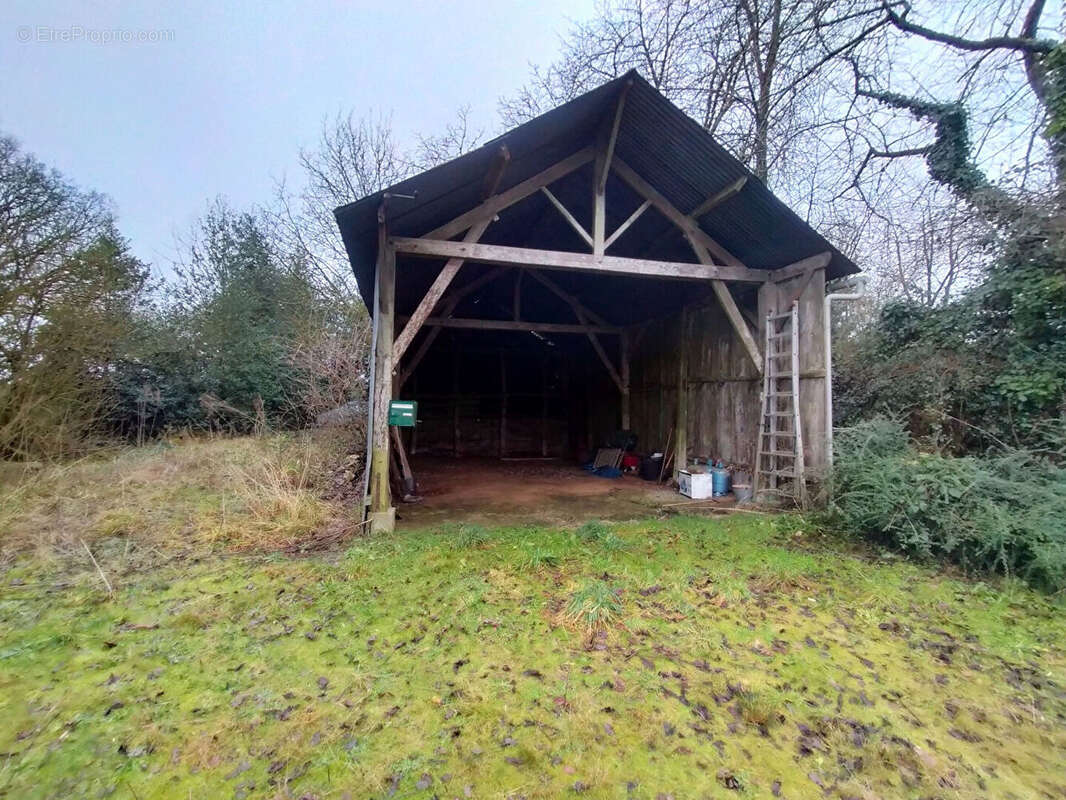 Maison à COURCITE