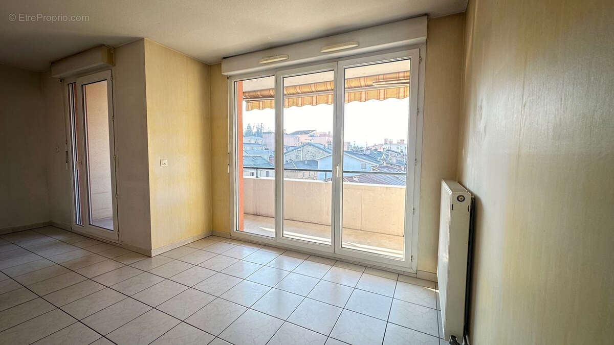 Appartement à BOURGOIN-JALLIEU