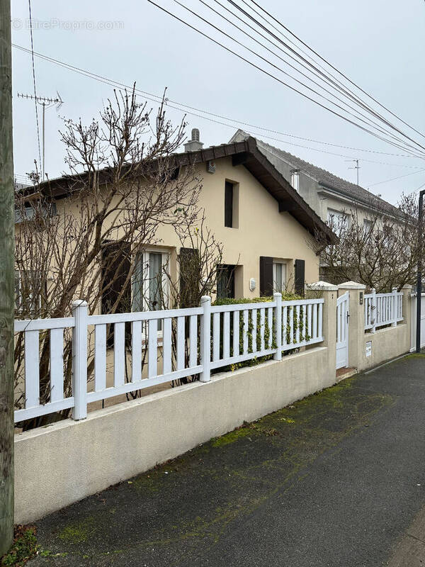 Maison à ROMAINVILLE