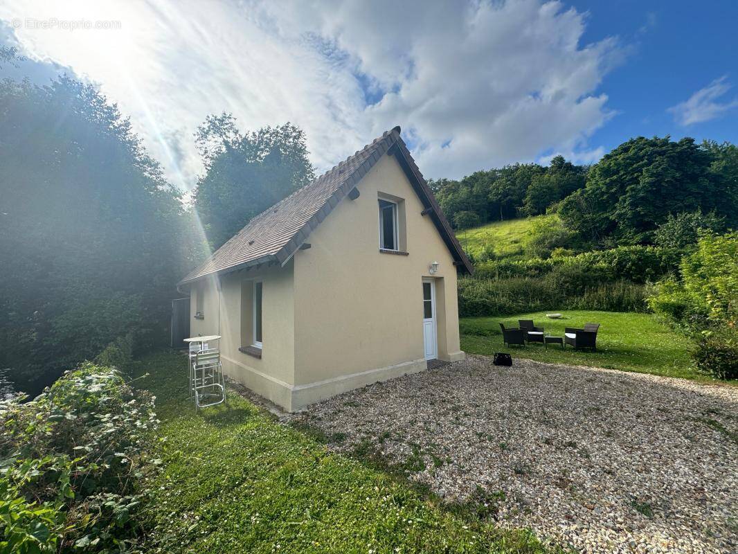 Maison à LA BONNEVILLE-SUR-ITON