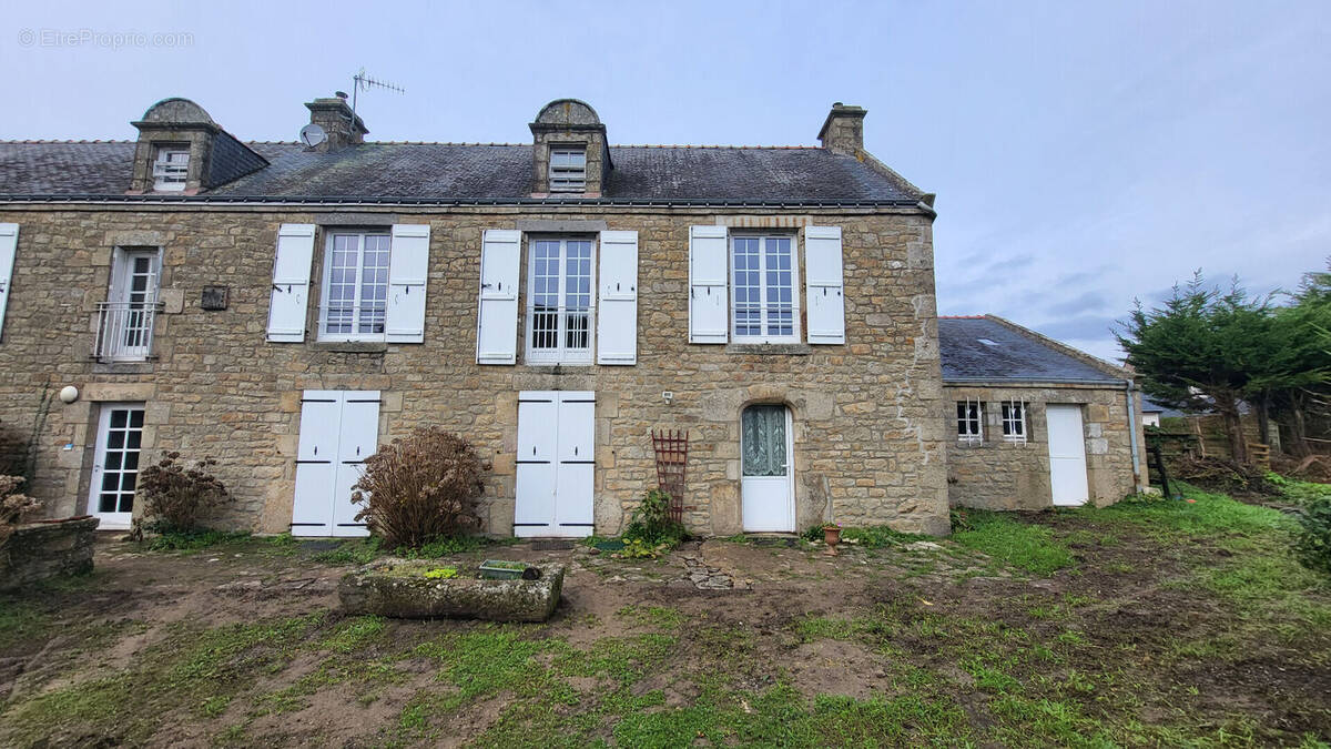 Maison à PLOUHARNEL