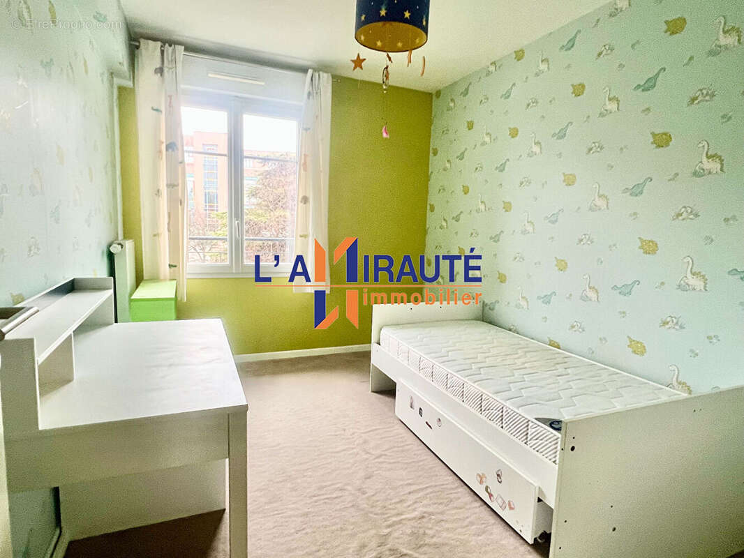 Appartement à HOUILLES