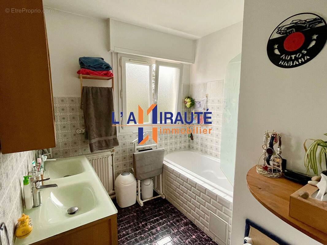 Appartement à HOUILLES