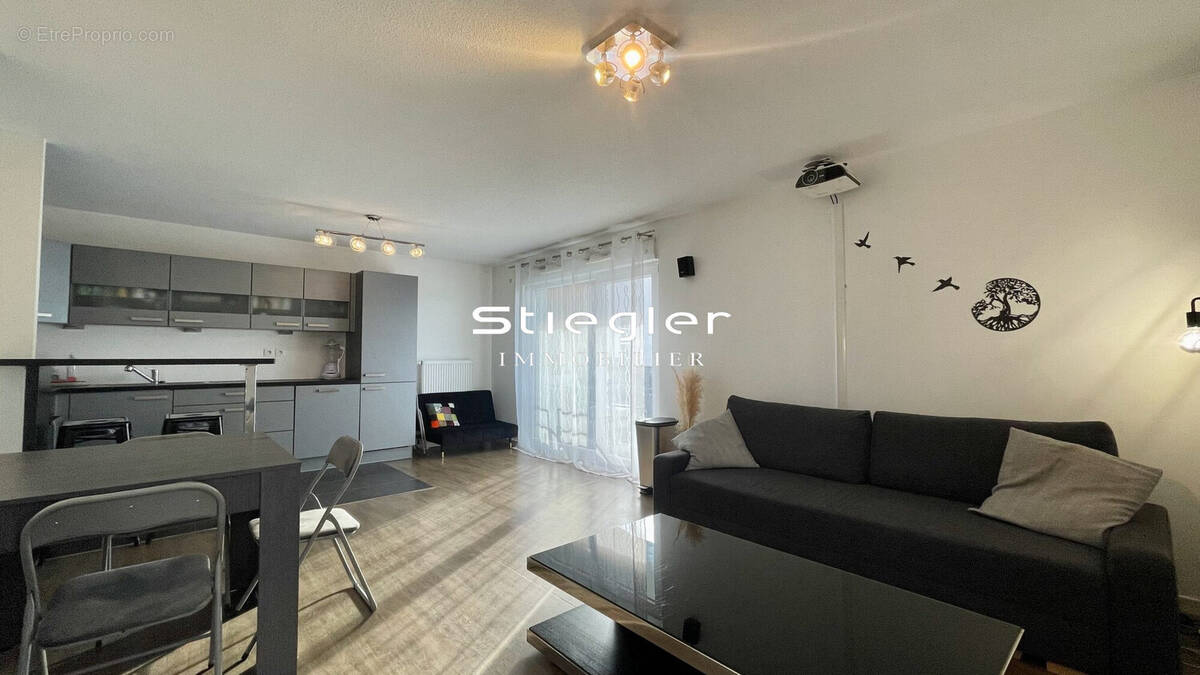 Salon / séjour - Appartement à STRASBOURG