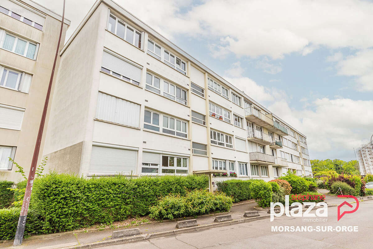 Appartement à SAINT-MICHEL-SUR-ORGE