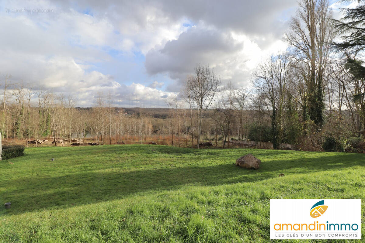 Appartement à SAINT-FARGEAU-PONTHIERRY