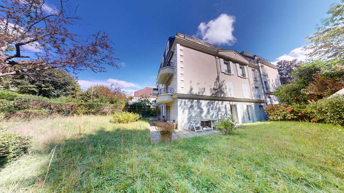 Appartement à LE RAINCY