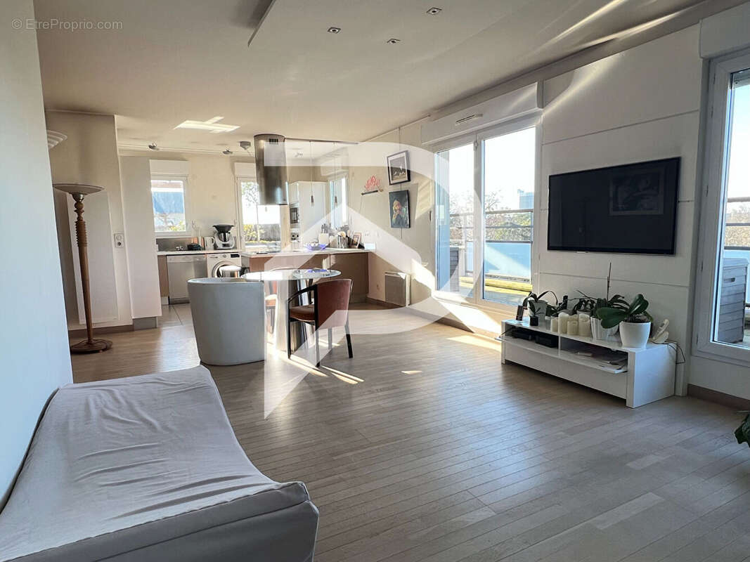 Appartement à GENNEVILLIERS