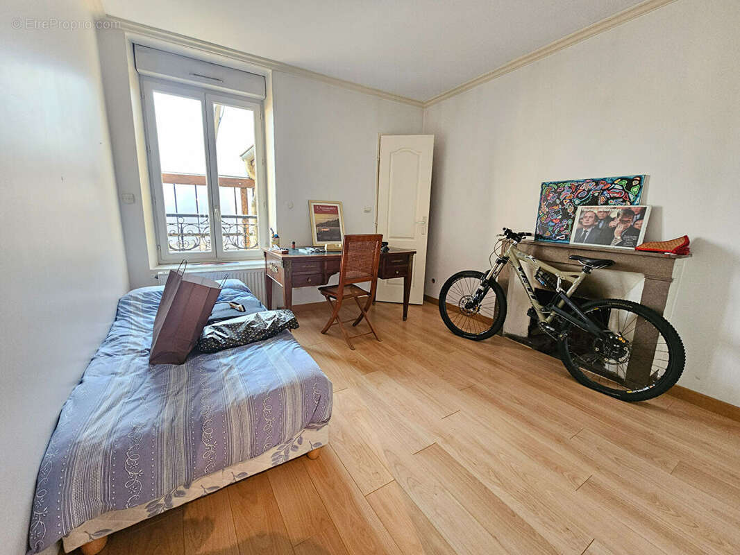 Appartement à BOURGOIN-JALLIEU