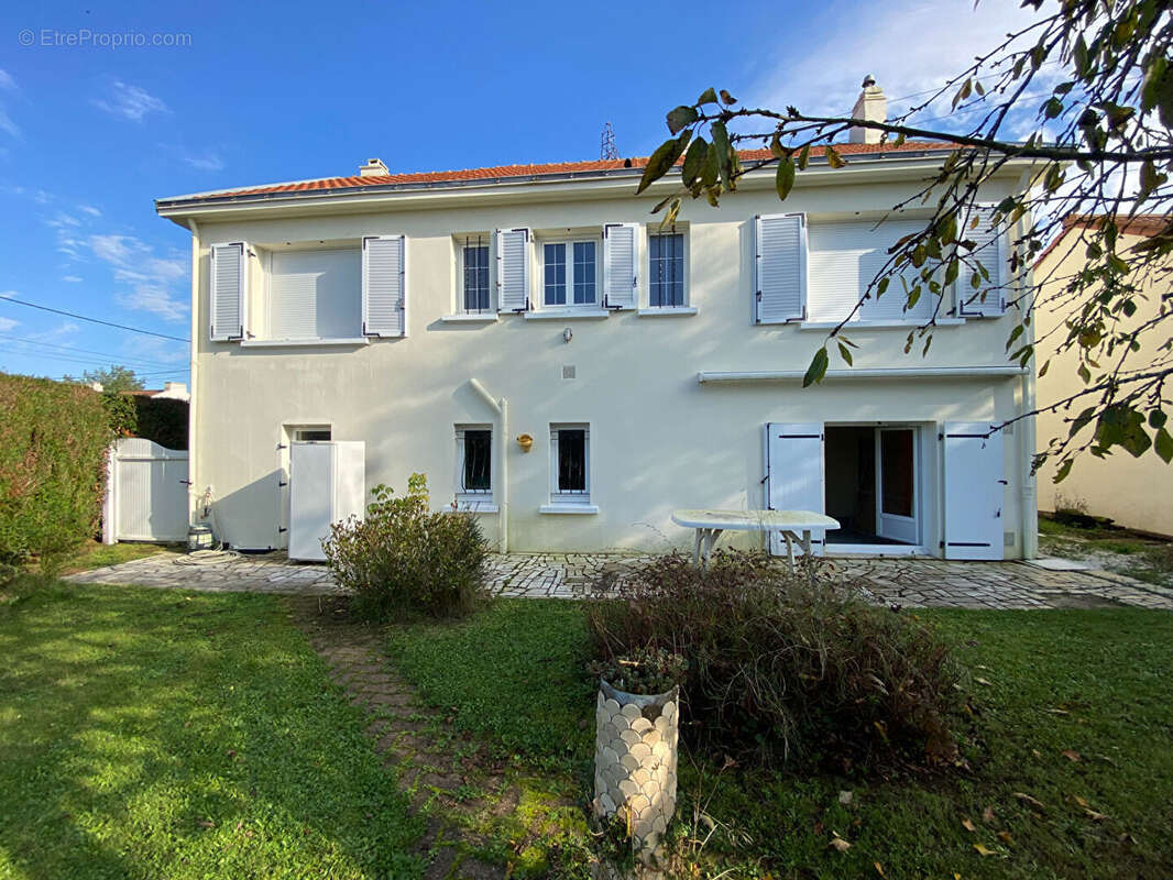 Maison à SAINT-SEBASTIEN-SUR-LOIRE