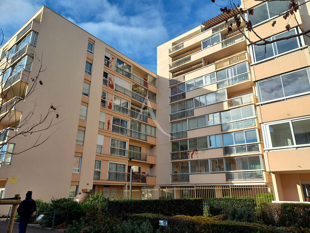 Appartement à LE PETIT-QUEVILLY