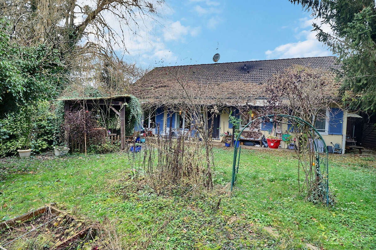 Maison à CONTAMINE-SUR-ARVE