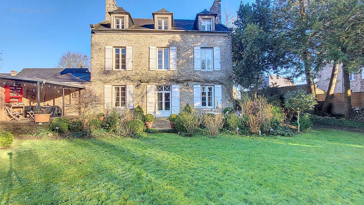 Maison à DINAN