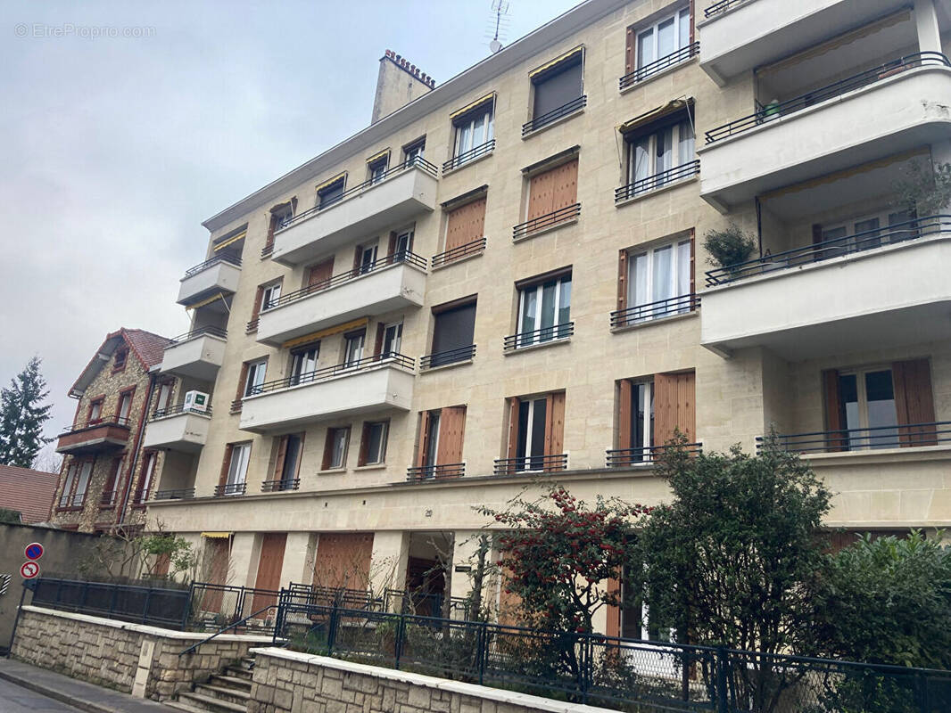 Appartement à ENGHIEN-LES-BAINS