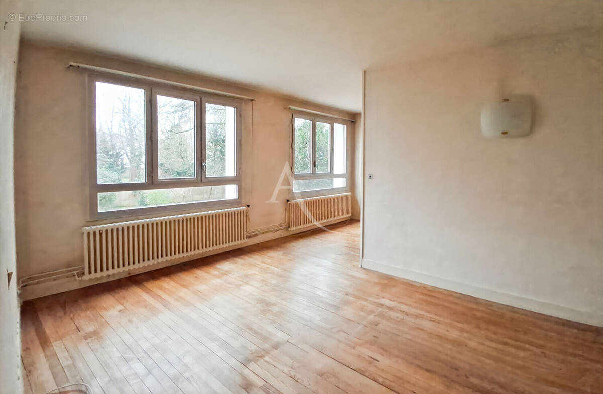 Appartement à RUEIL-MALMAISON