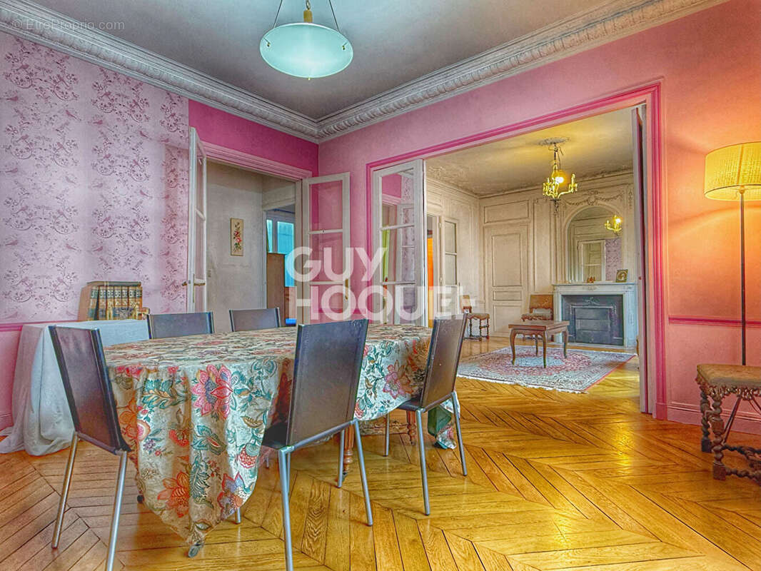 Appartement à VERSAILLES