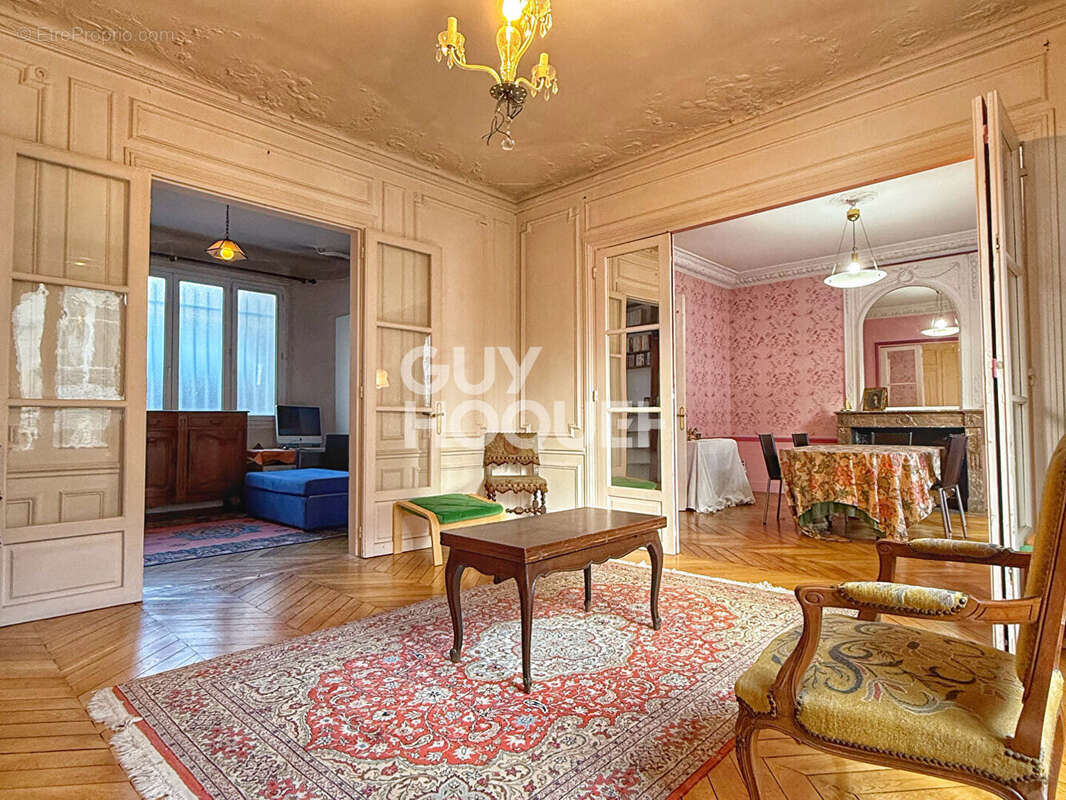 Appartement à VERSAILLES