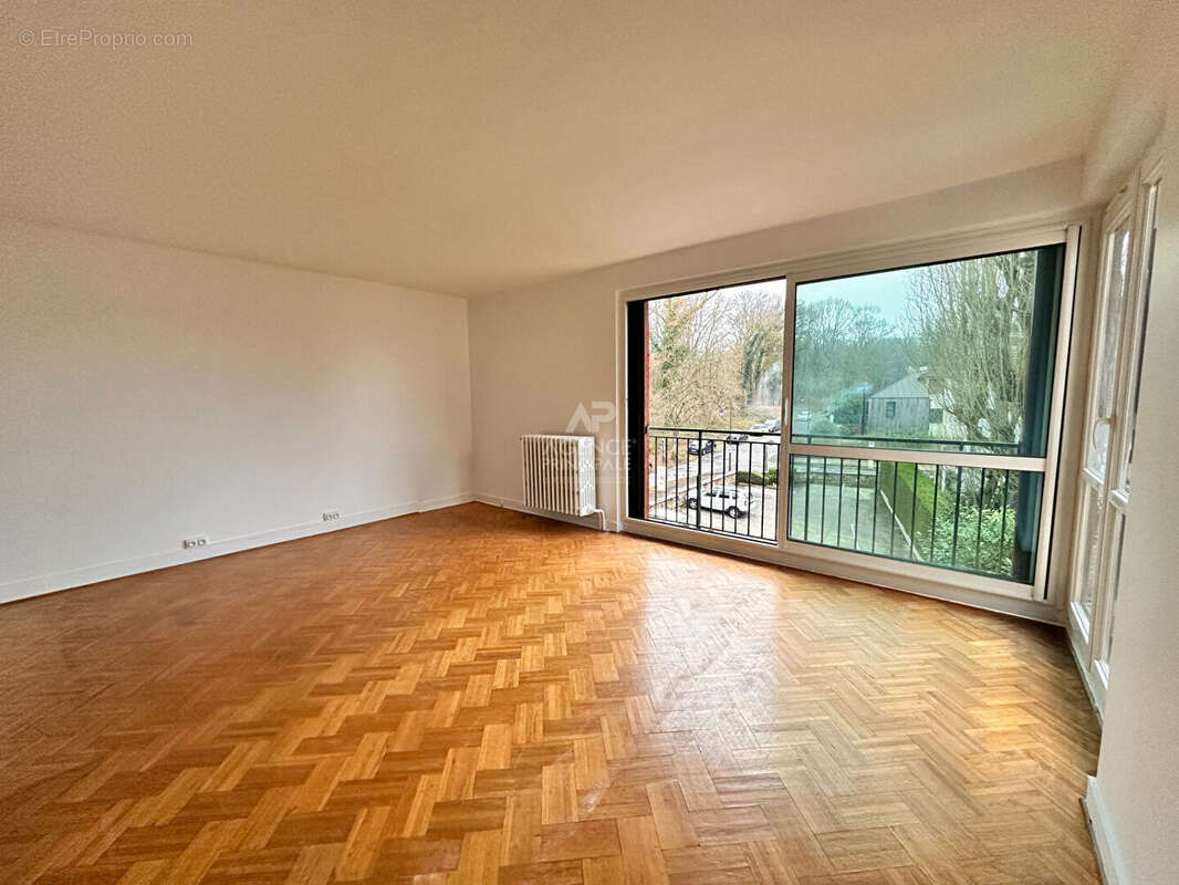 Appartement à VELIZY-VILLACOUBLAY