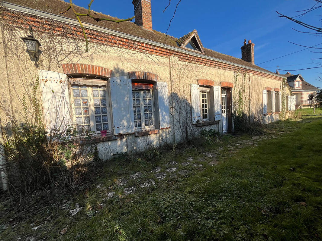 Maison à BRINON-SUR-SAULDRE