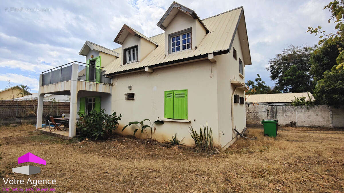 Maison à LE PORT