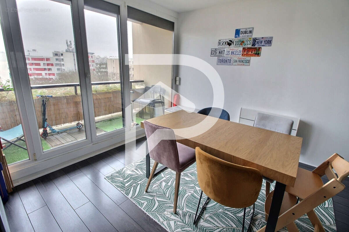 Appartement à MONTIGNY-LE-BRETONNEUX