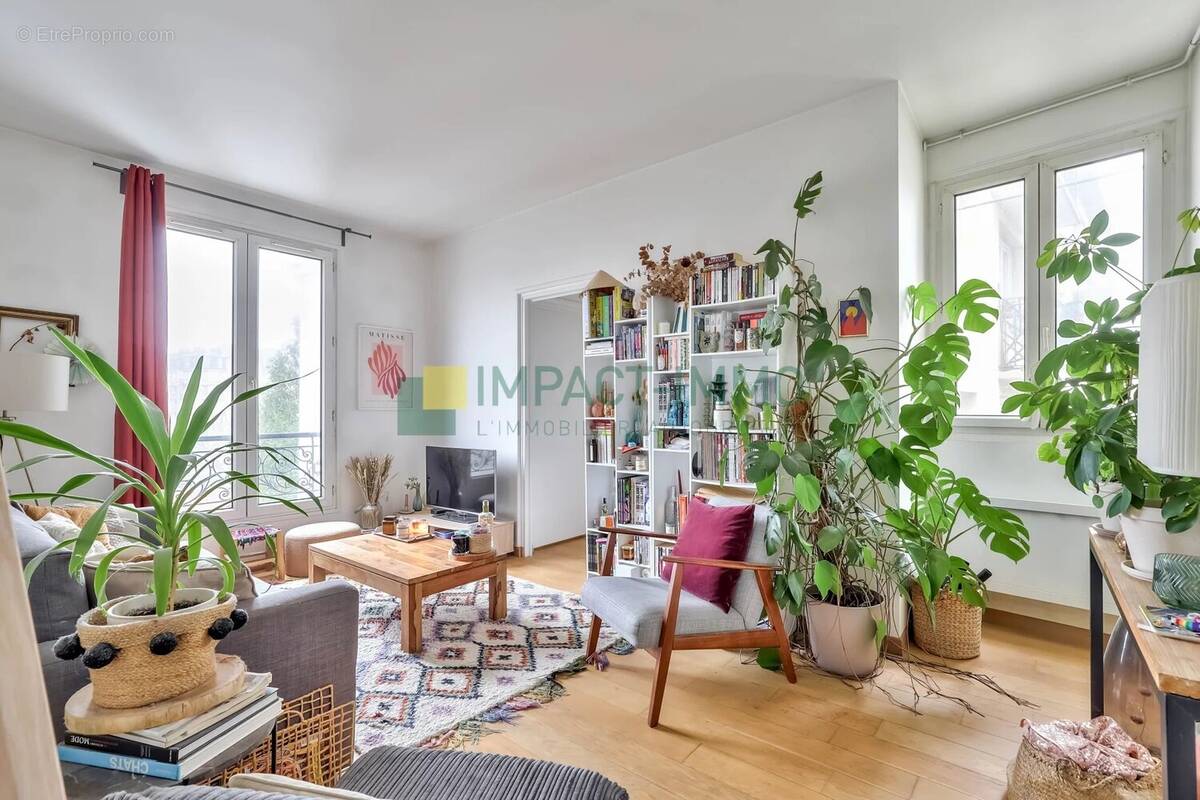 Appartement à PARIS-17E