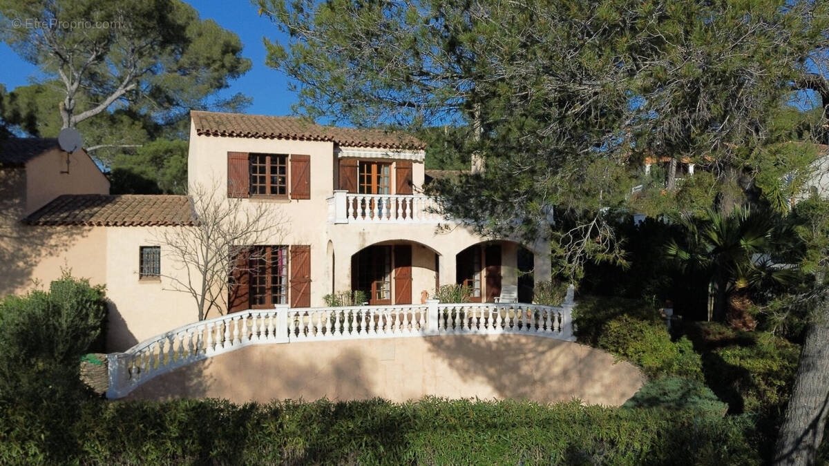 Maison à SAINT-RAPHAEL