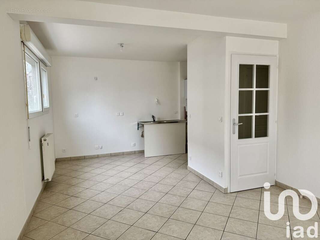 Photo 2 - Appartement à COLLONGES-SOUS-SALEVE