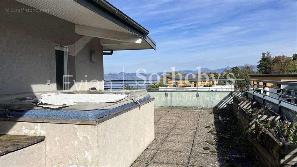 Appartement à EVIAN-LES-BAINS