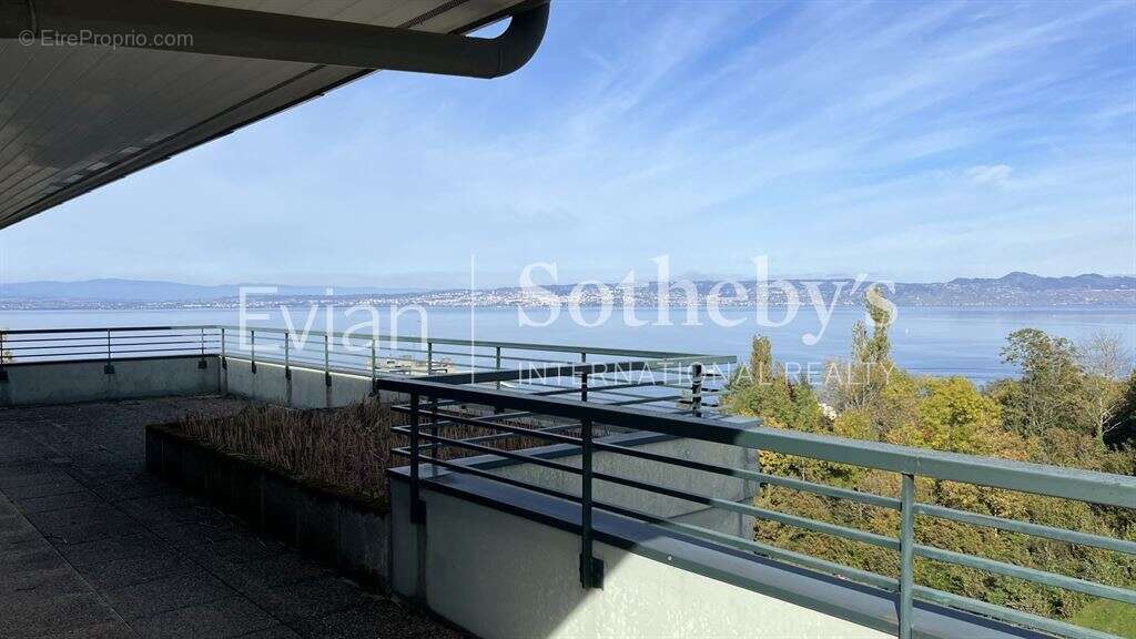 Appartement à EVIAN-LES-BAINS