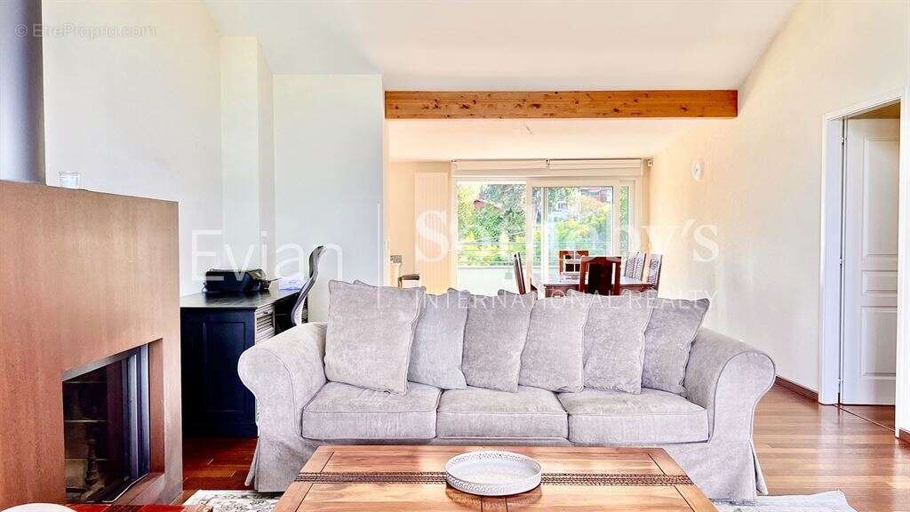 Appartement à EVIAN-LES-BAINS