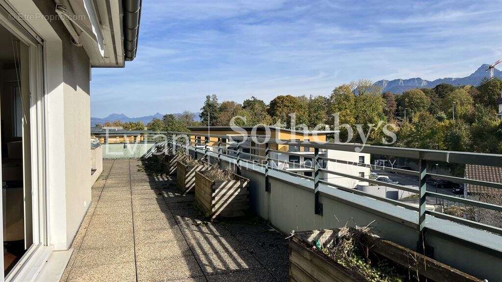 Appartement à EVIAN-LES-BAINS