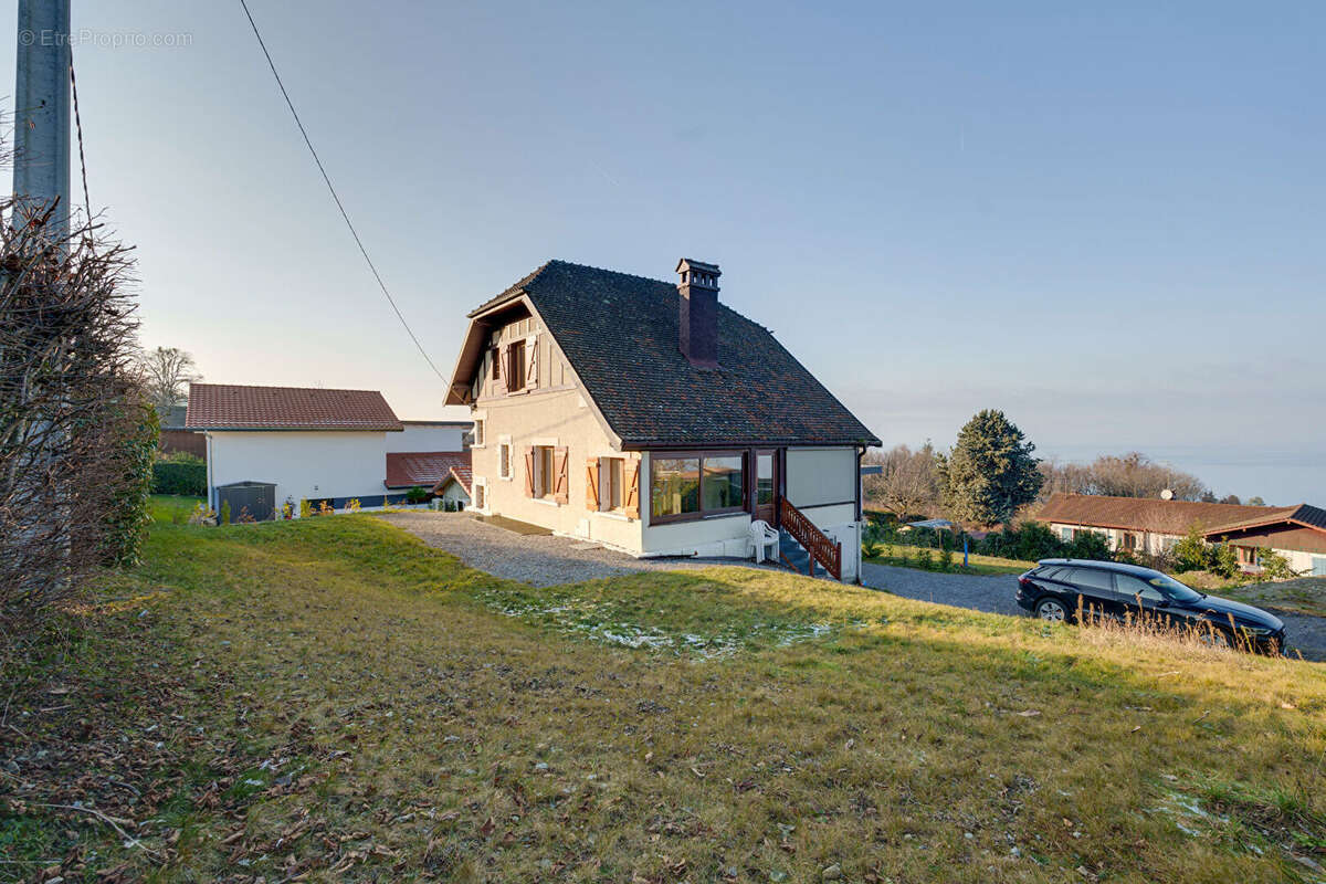 Appartement à NEUVECELLE