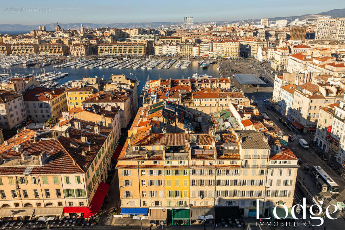 Appartement à MARSEILLE-1E