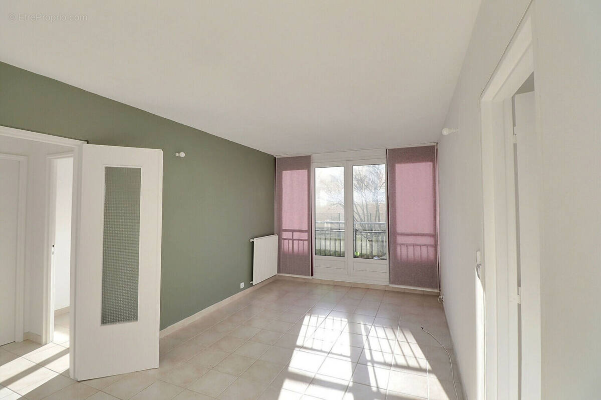 Appartement à MONTROUGE