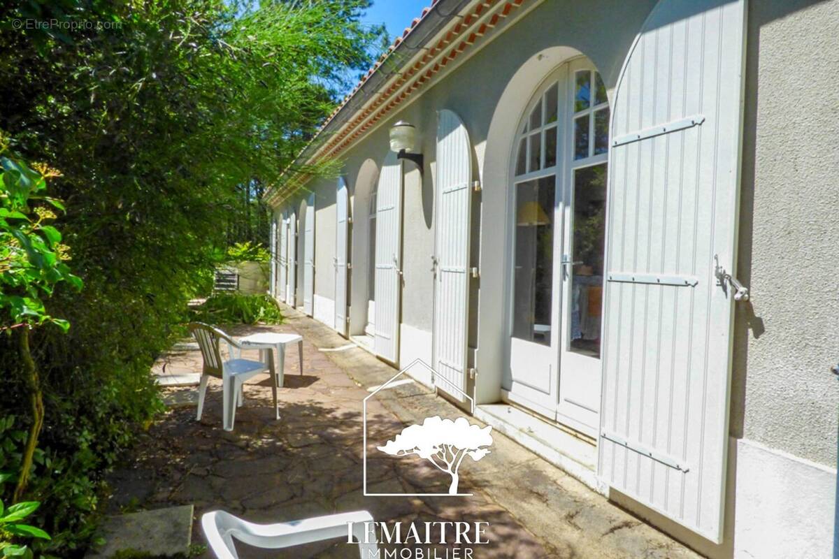 Maison à LES MATHES